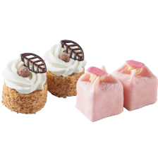 Kasteeltjes of hazelnootschuimgebakjes